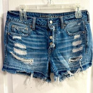 American Eagle outfitters women’s size 4 jeans shorts Tomgirl Midi